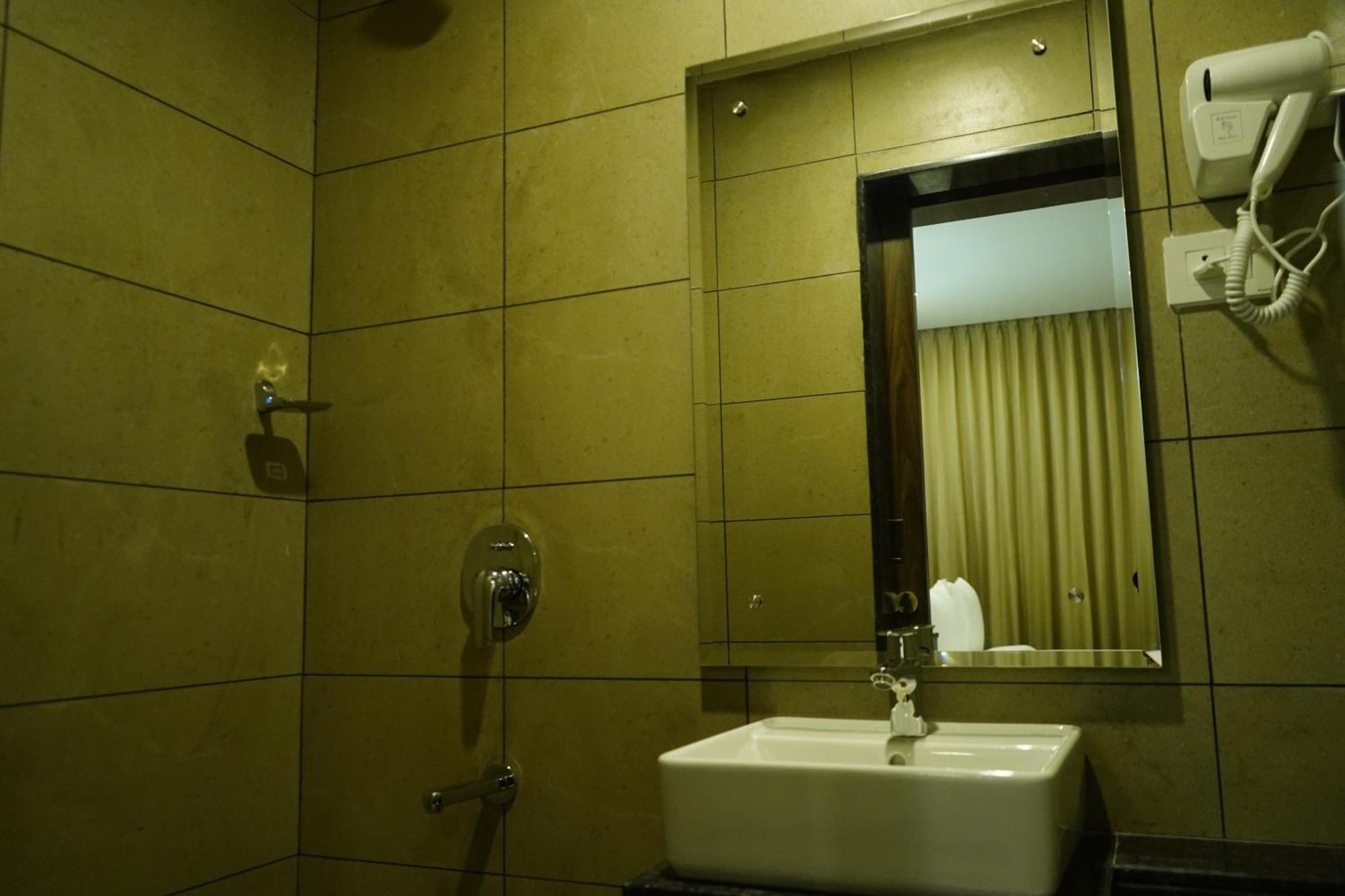 Jaag Hotel Chennai Eksteriør billede